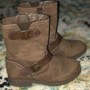 Used girls brown boots!